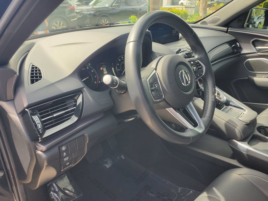 Used 2025 Acura RDX SH-AWD image 15