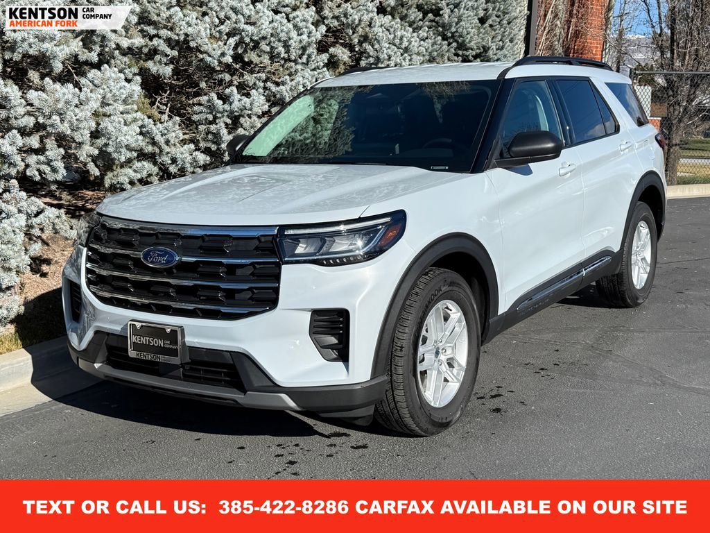Used 2025 Ford Explorer Active image 2