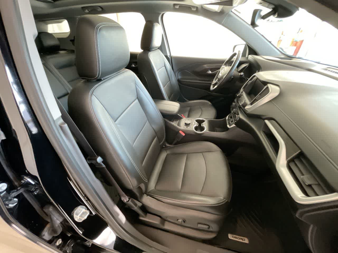 Used 2022 GMC Terrain SLT w/ Tech Package AWD/4WD image 25