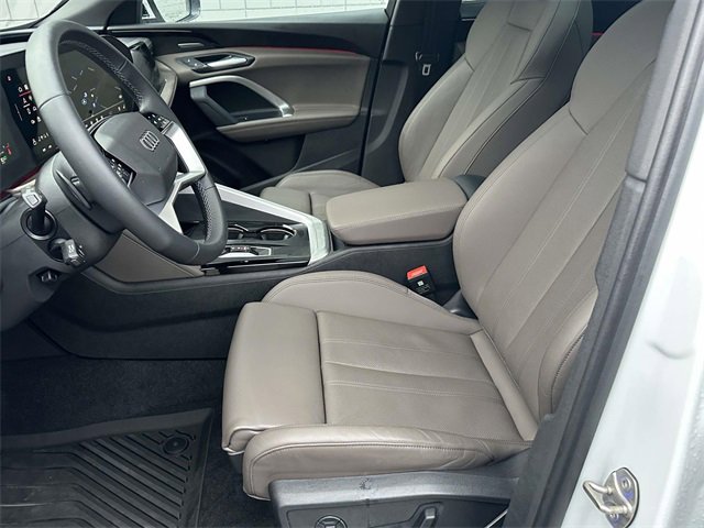 Certified 2025 Audi Q5 Premium Plus w/ Premium Plus image 21