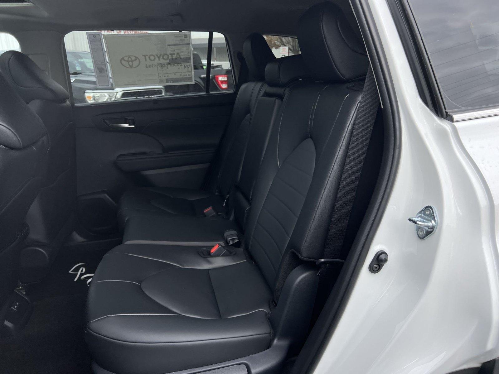 New 2026 Toyota Highlander XLE AWD/4WD image 25