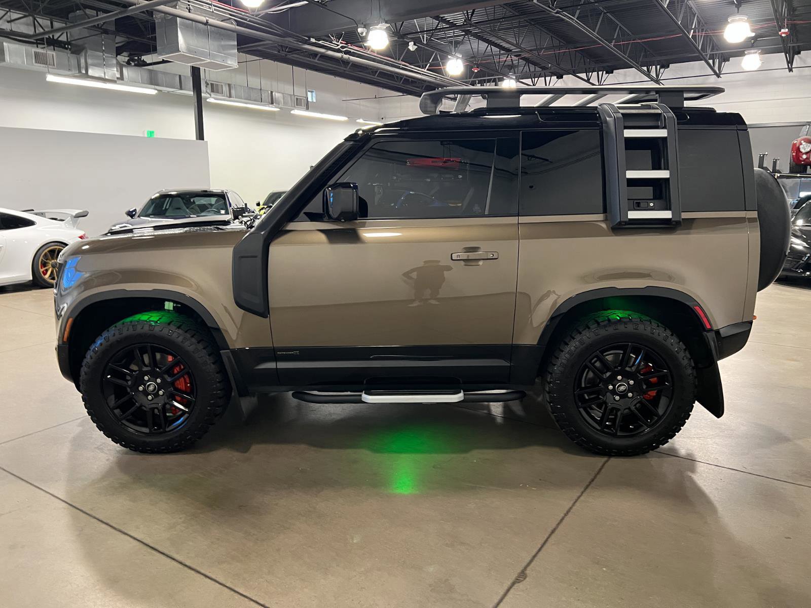 Used 2023 Land Rover Defender 90 X image 6