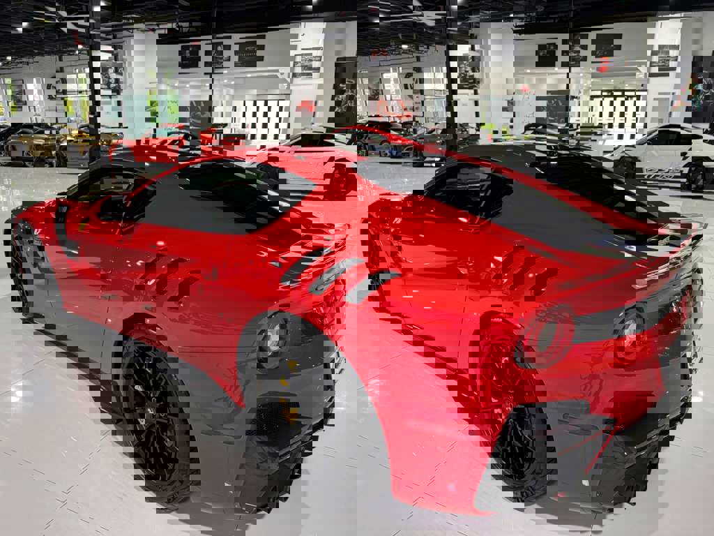 Used 2017 Ferrari F12tdf image 5