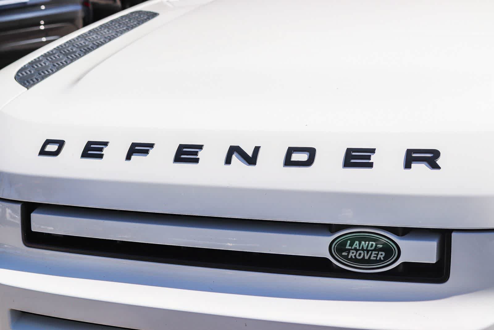 Used 2020 Land Rover Defender 110 HSE AWD/4WD image 11