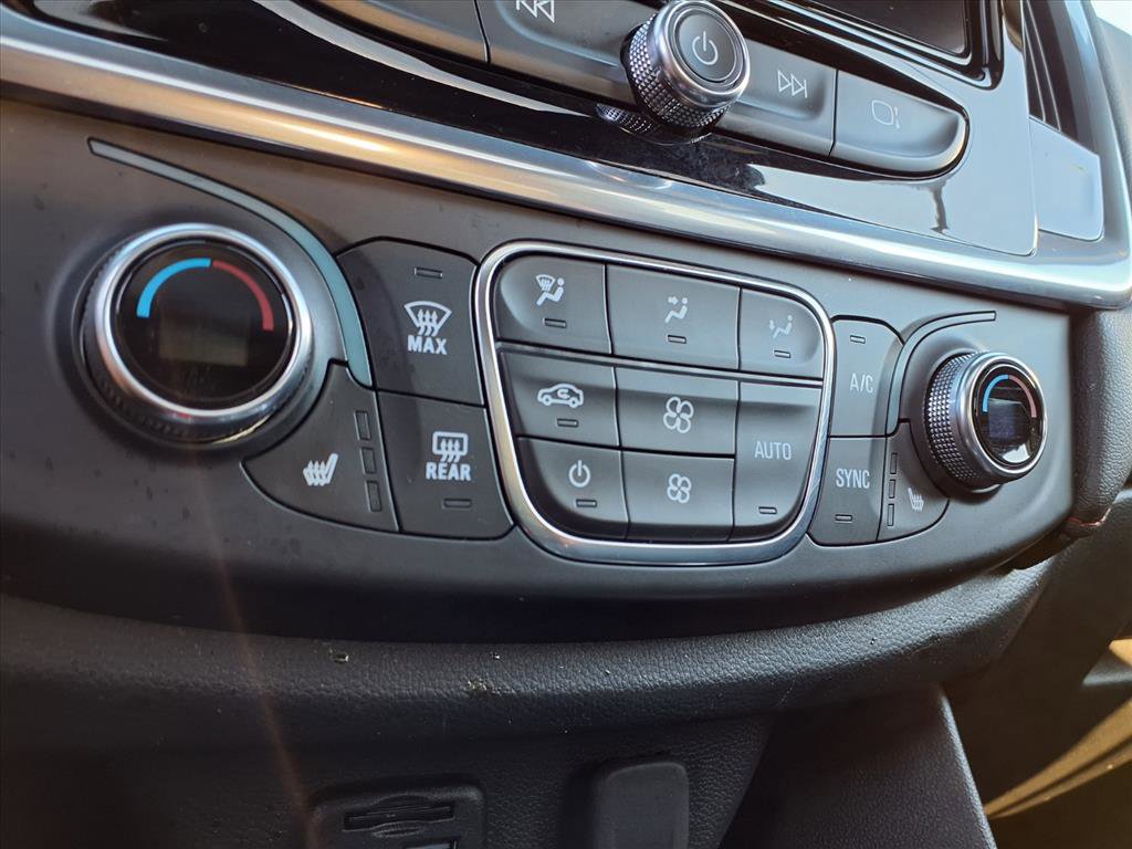 Used 2022 Chevrolet Traverse RS w/ LPO, Floor Liner Package image 7