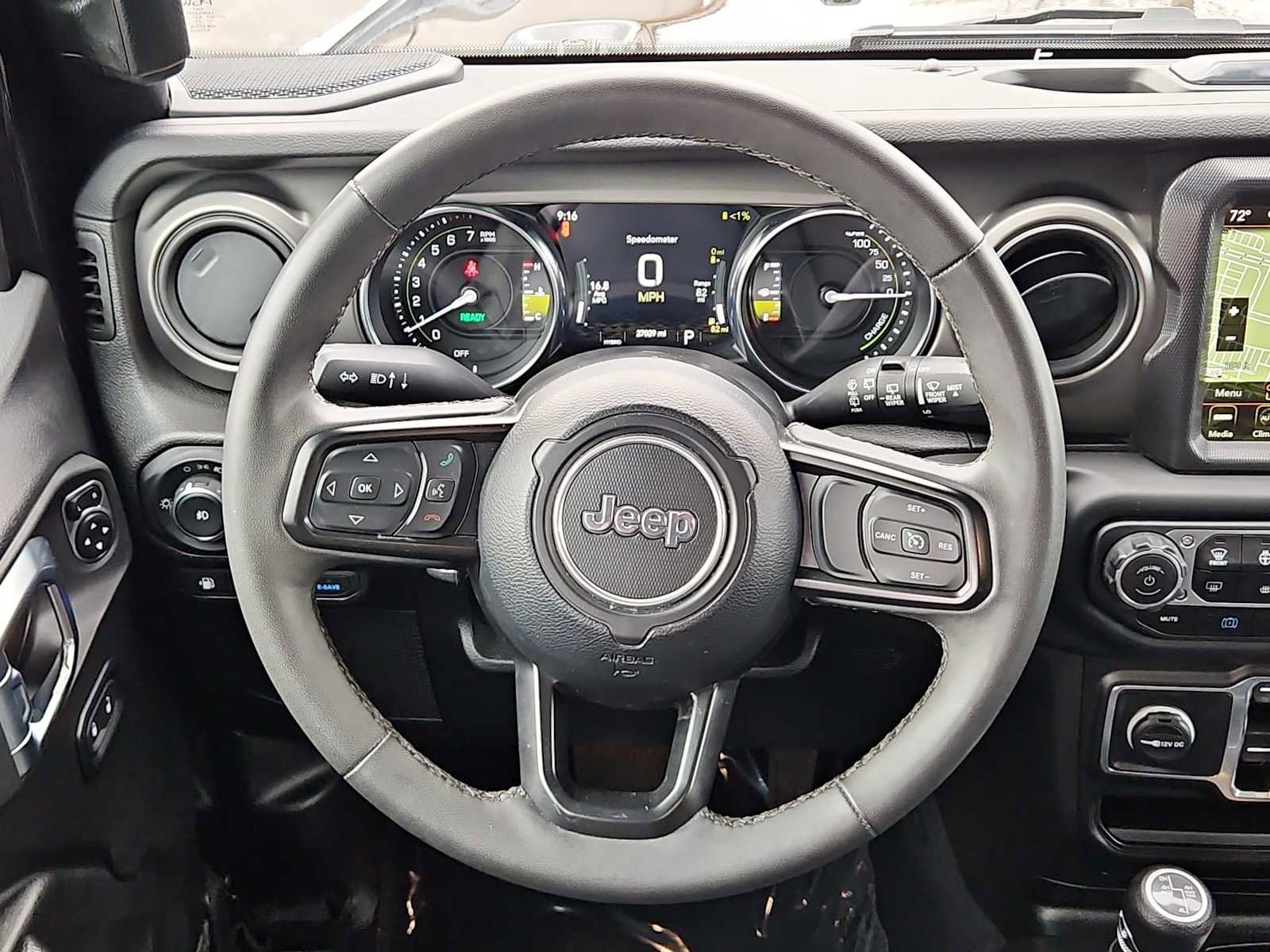 Used 2023 Jeep Wrangler Unlimited w/ Sun & Screen Package image 21