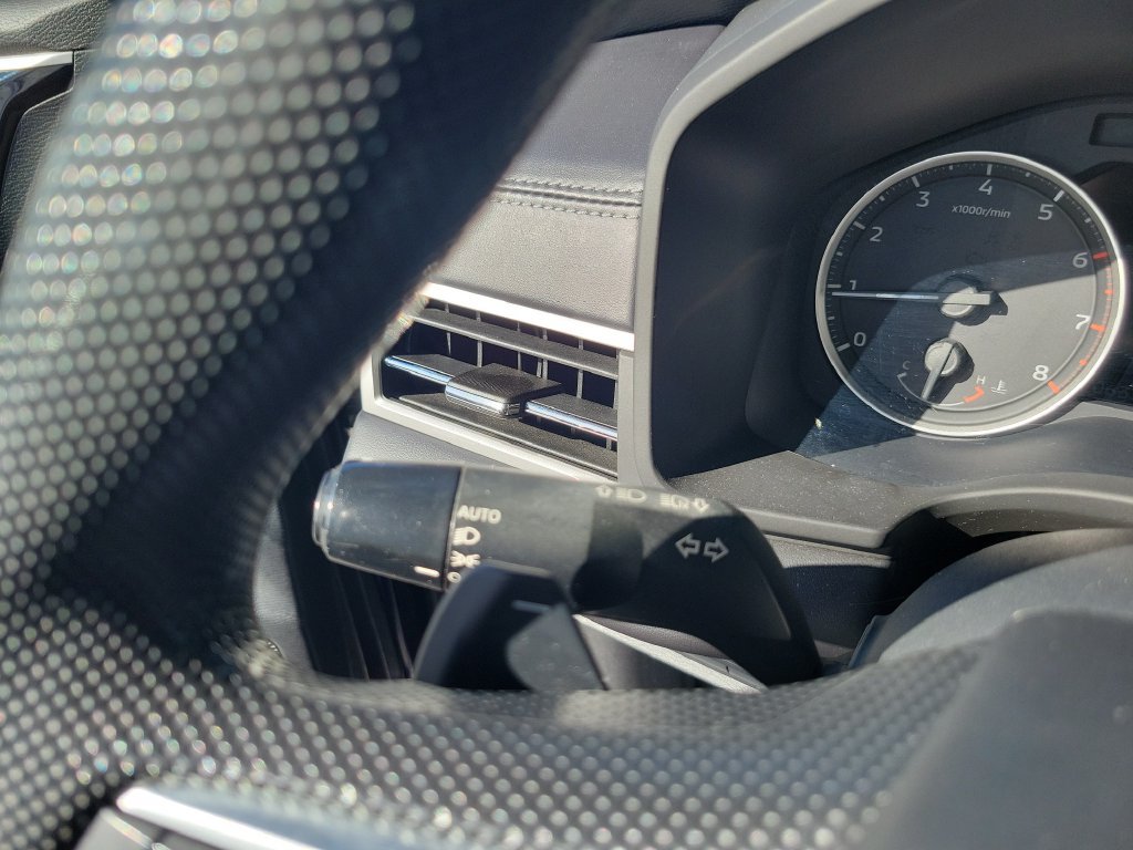 Used 2023 Mitsubishi Outlander ES FWD image 29