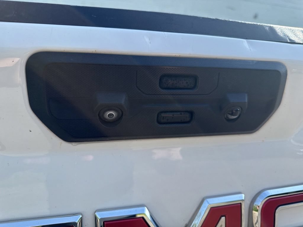 Used 2023 GMC Sierra 1500 Elevation w/ X31 Off-Road Package AWD/4WD image 16