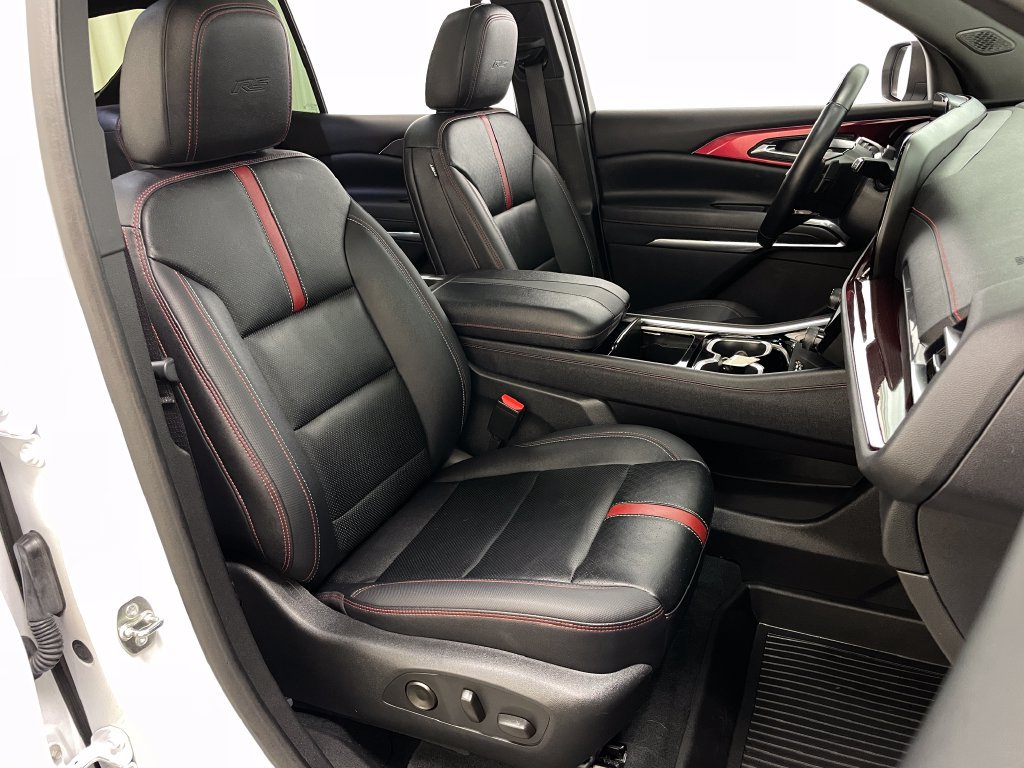 Used 2024 Chevrolet Traverse RS w/ LPO, Floor Liner Package AWD/4WD image 44