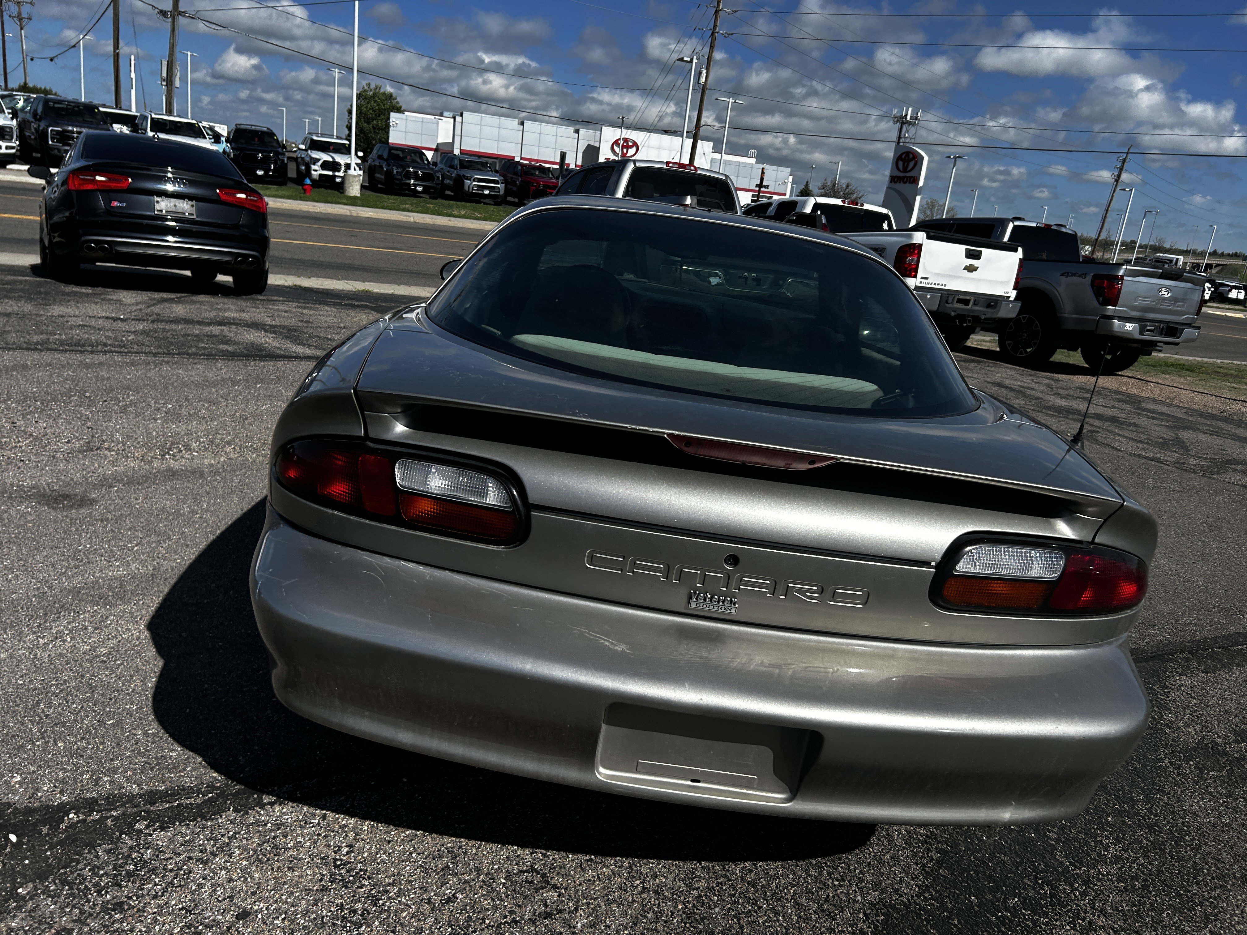 Used 2000 Chevrolet Camaro LT w/ Preferred Equipment Group 1 RWD image 4
