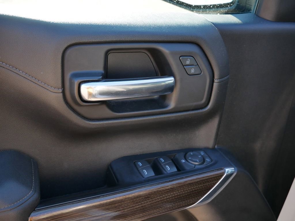 Used 2019 Chevrolet Silverado 1500 RST image 6