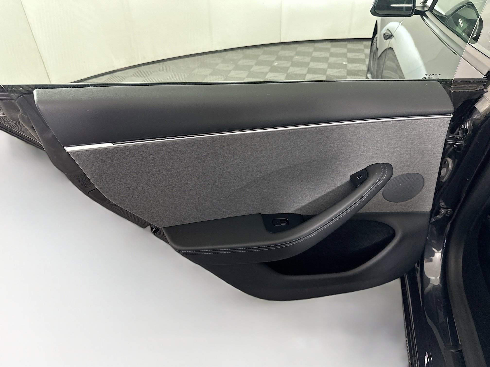 Used 2024 Tesla Model 3 image 25