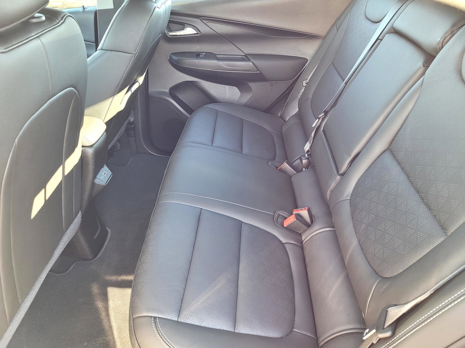 Used 2023 Chevrolet Bolt LT w/ Infotainment Package image 13