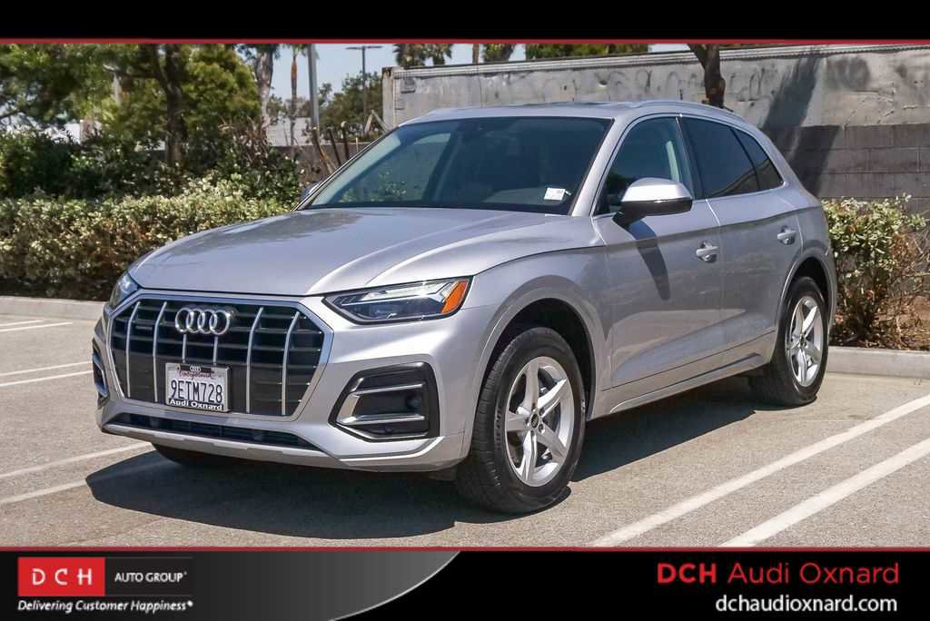 Used 2023 Audi Q5 2.0T Premium w/ Convenience Package AWD/4WD image 1