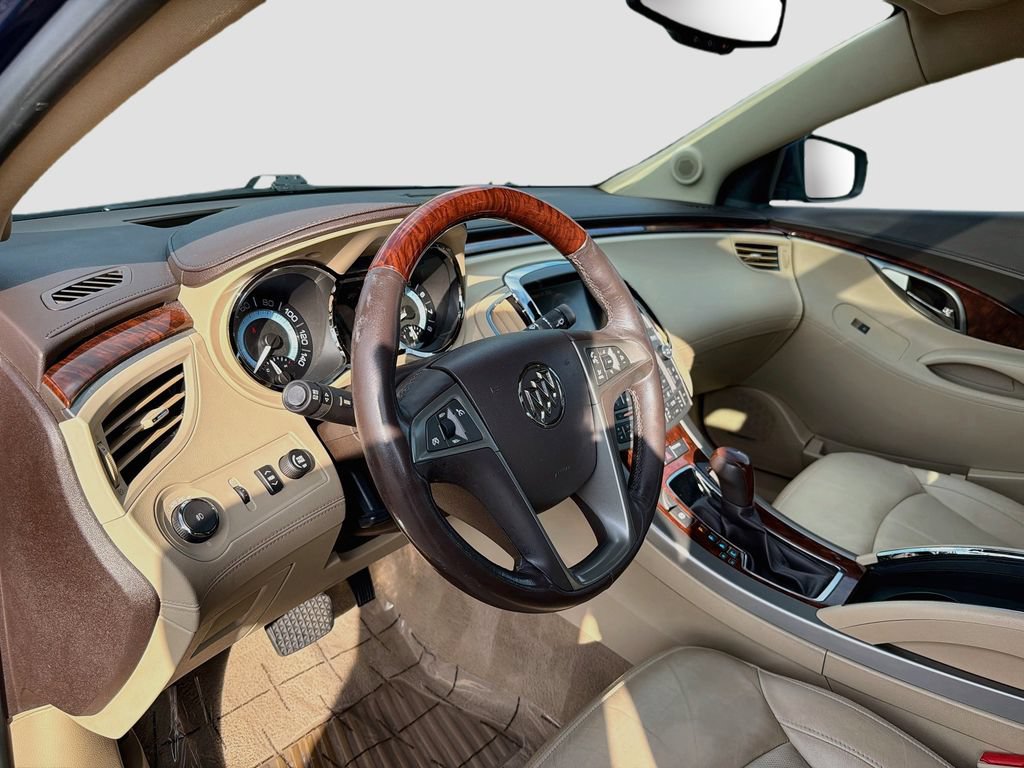 Used 2011 Buick LaCrosse CXS w/ Driver Confidence Package FWD image 9