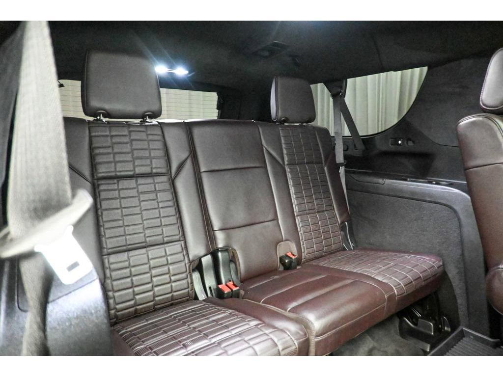 Certified 2022 Cadillac Escalade ESV Premium Luxury Platinum image 19