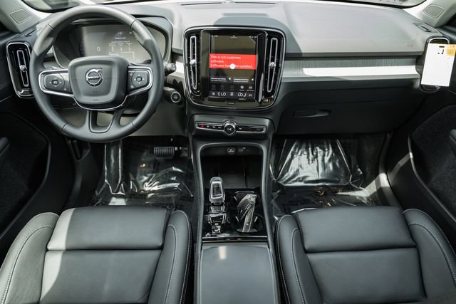 New 2026 Volvo XC40 B5 Plus w/ Climate Package AWD/4WD image 21