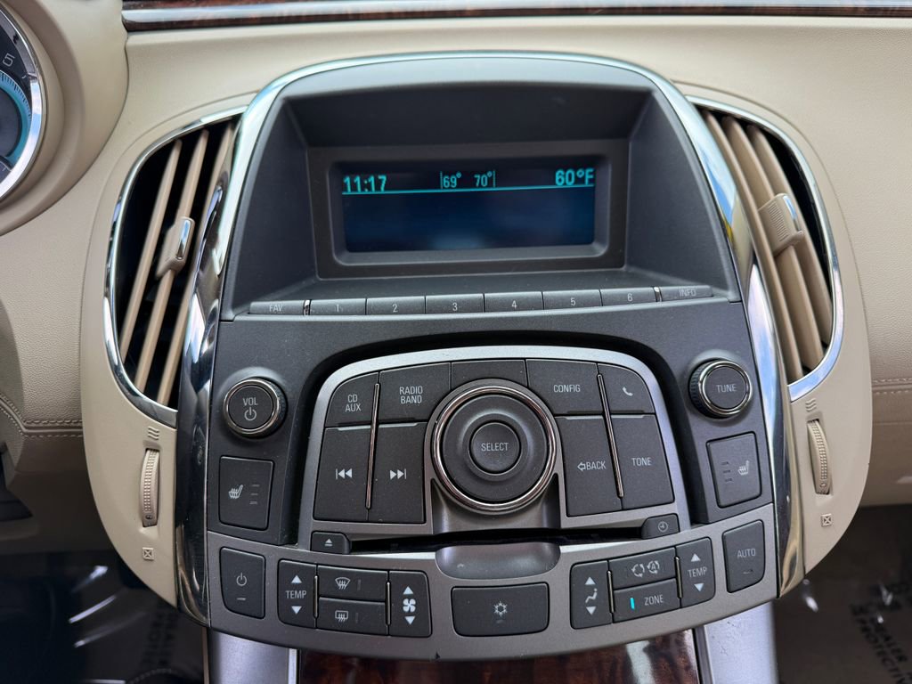 Used 2010 Buick LaCrosse CXL FWD image 24