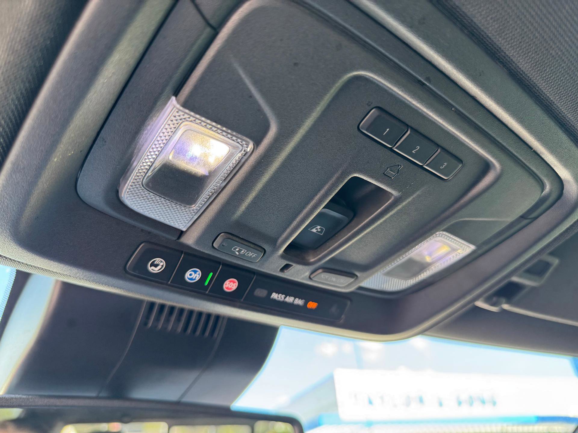 Used 2023 Chevrolet Silverado 1500 ZR2 image 36