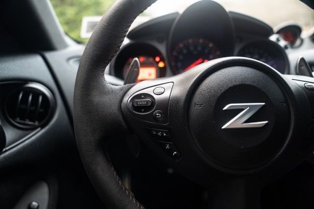 Used 2019 Nissan 370Z NISMO image 25
