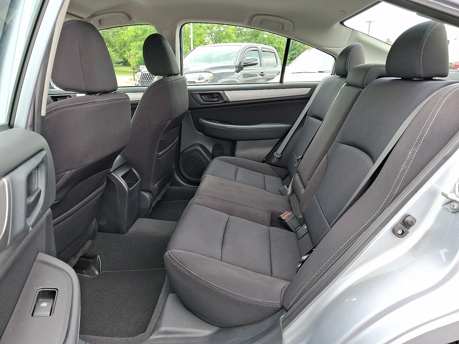 Used 2019 Subaru Legacy 2.5i AWD/4WD image 10