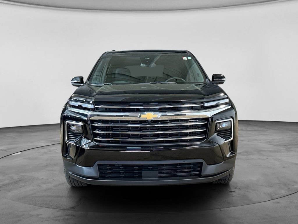 Used 2025 Chevrolet Traverse LT w/ Enhanced Driving Package AWD/4WD image 10