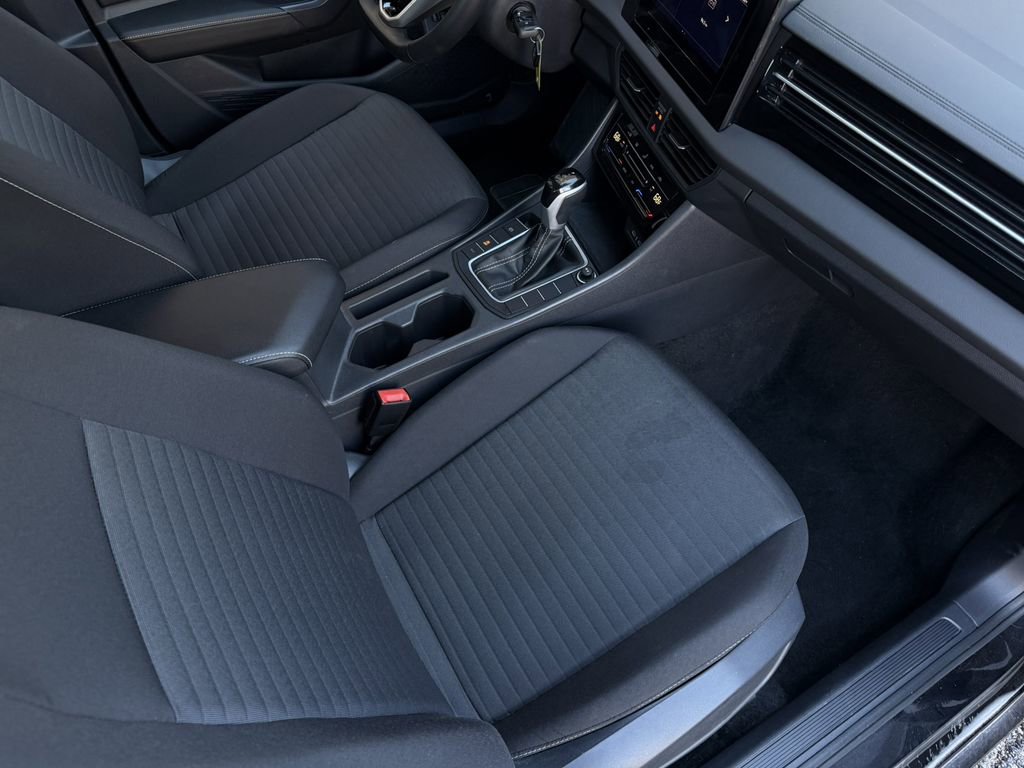 Used 2025 Volkswagen Jetta S image 27