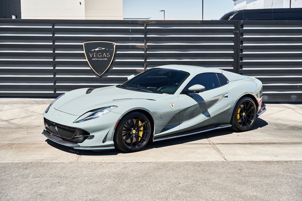 Used 2023 Ferrari 812 GTS RWD image 5