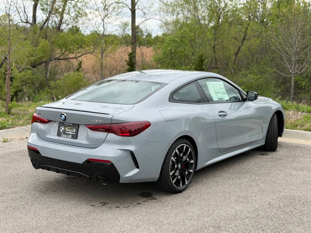 New 2026 BMW 430i xDrive Coupe w/ M Sport Package AWD/4WD image 4