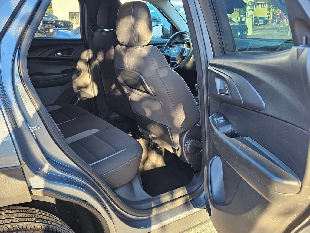 Used 2022 Chevrolet TrailBlazer LT w/ Convenience Package AWD/4WD image 14