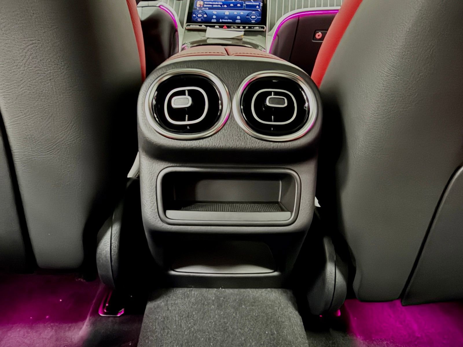 Used 2024 Mercedes-Benz GLC 43 AMG 4MATIC image 39