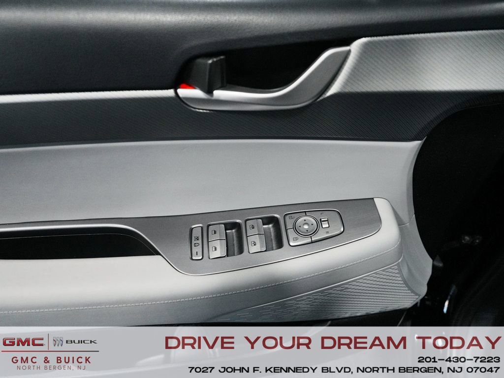 Used 2023 Hyundai Palisade SEL image 12