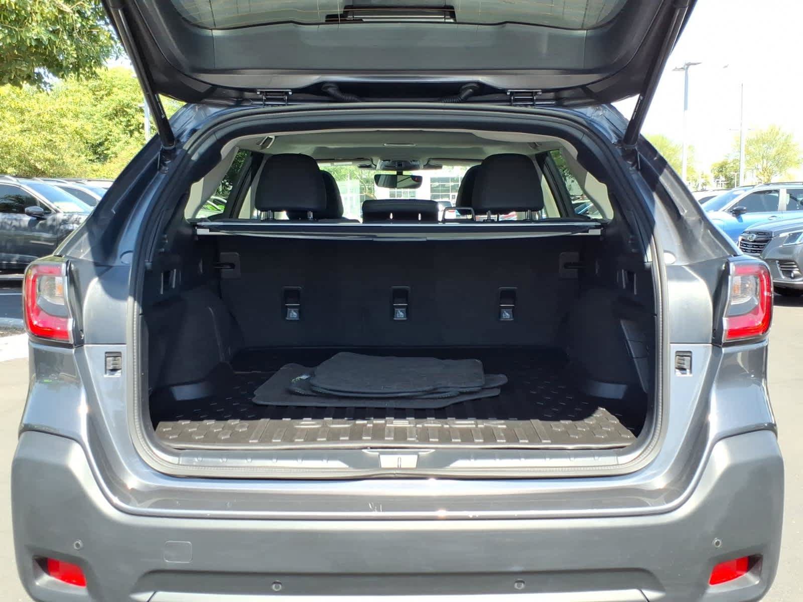 Certified 2025 Subaru Outback Onyx Edition AWD/4WD image 16