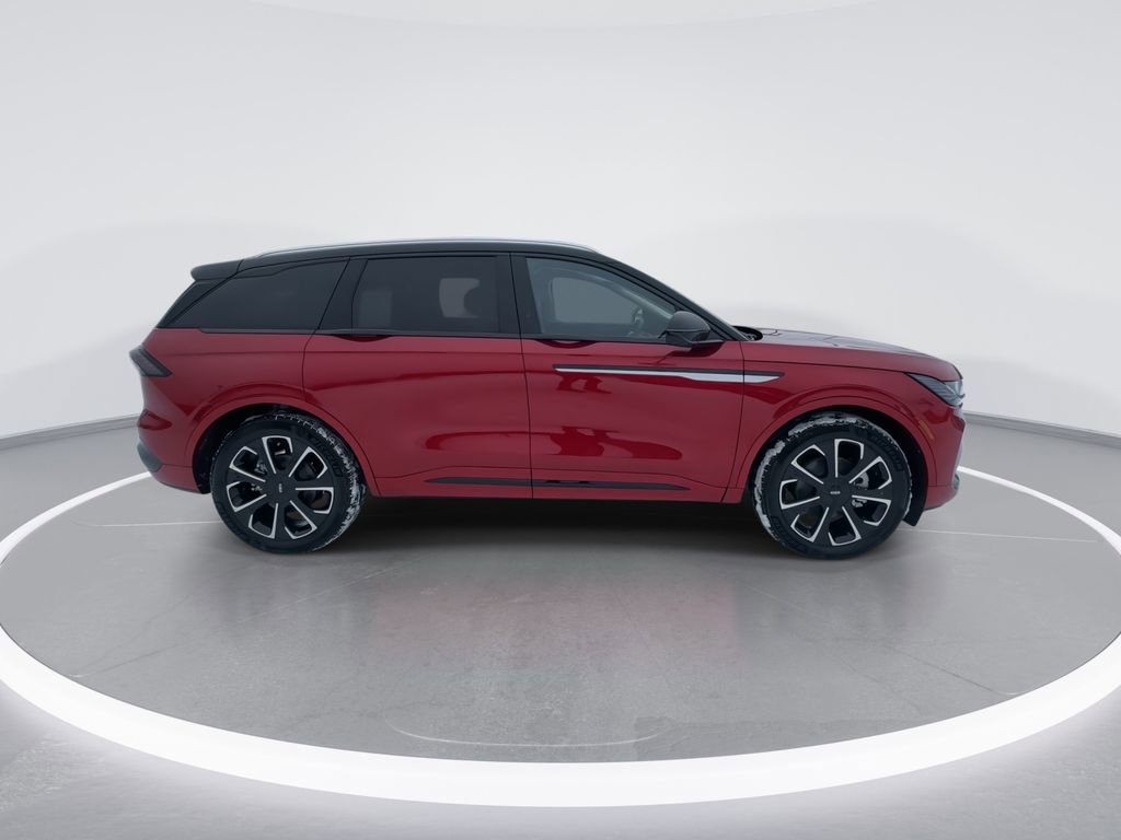 New 2026 Lincoln Nautilus Reserve image 9