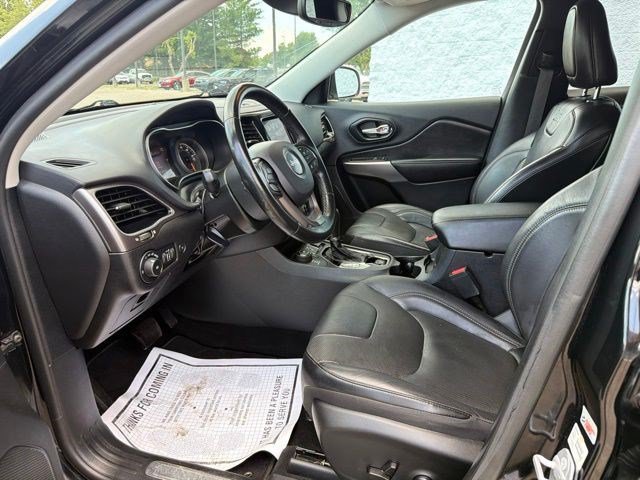 Used 2021 Jeep Cherokee Limited w/ Trailer Tow Group AWD/4WD image 12