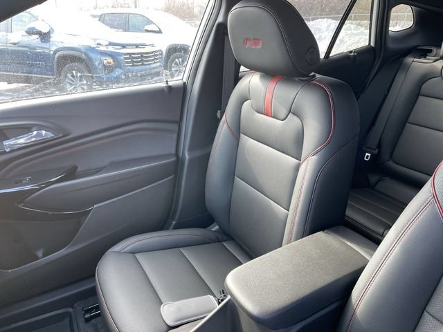 New 2026 Chevrolet Trax RS w/ Sunroof Package FWD image 24