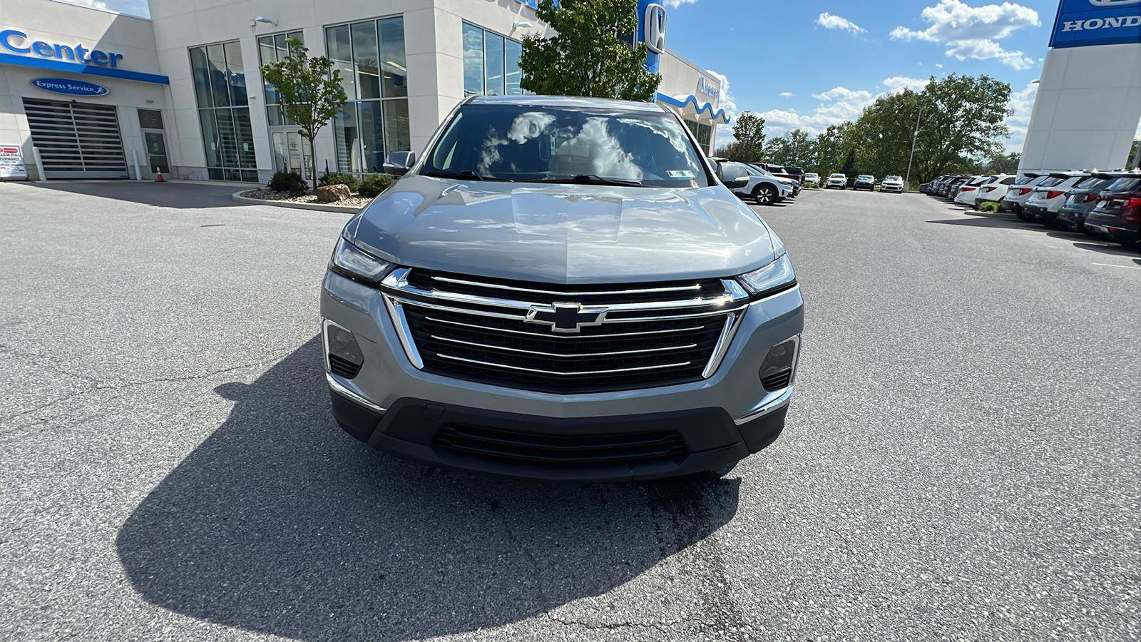 Used 2023 Chevrolet Traverse LT w/ LPO, Floor Liner Package AWD/4WD image 9