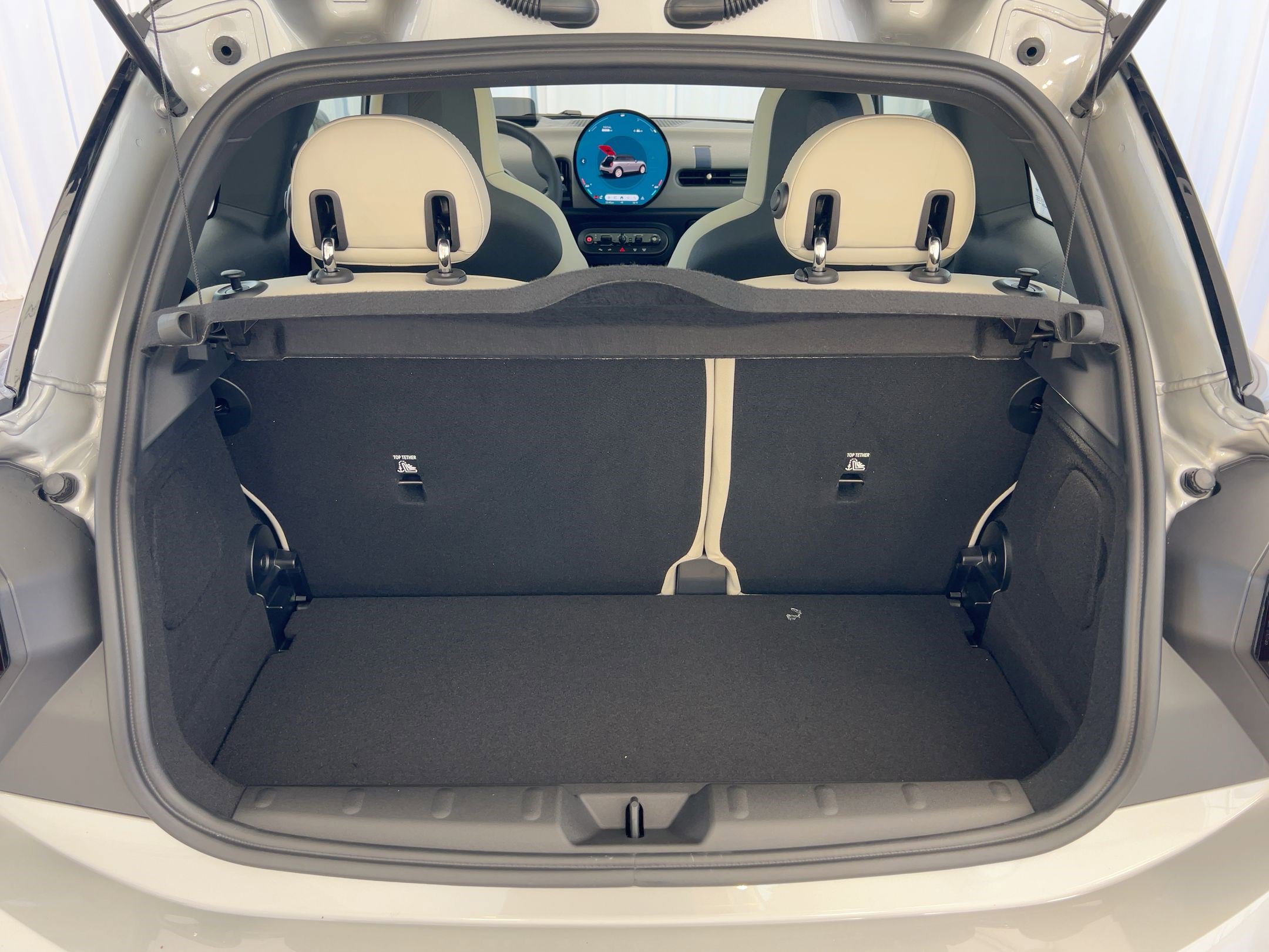 New 2026 MINI Cooper 2-Door Hardtop FWD image 32