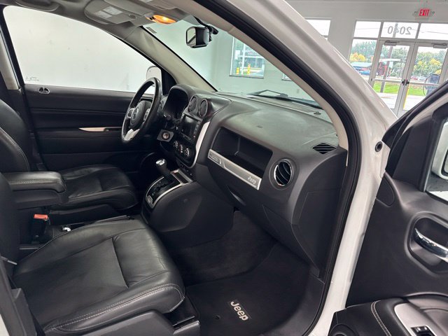 Used 2017 Jeep Compass High Altitude AWD/4WD image 22