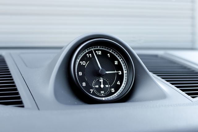 Certified 2025 Porsche Macan image 27