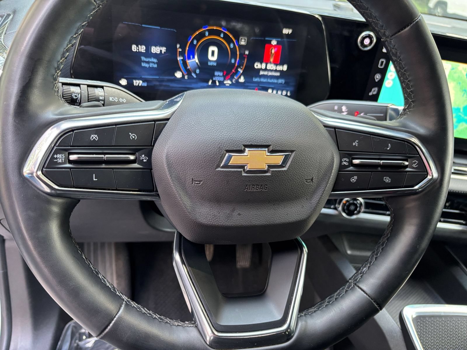 Used 2025 Chevrolet Equinox LT FWD image 27