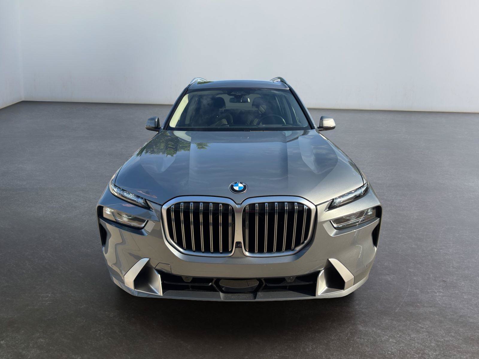 Used 2024 BMW X7 xDrive40i AWD/4WD image 10