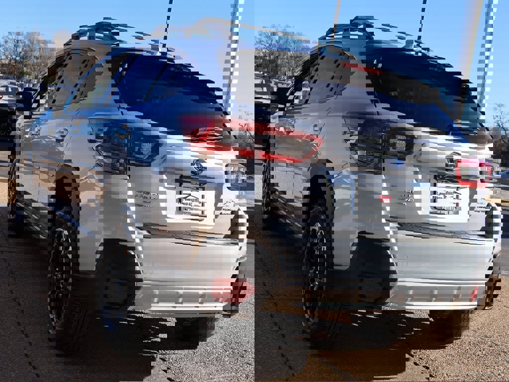 Used 2023 Subaru Crosstrek 2.0i Premium image 4