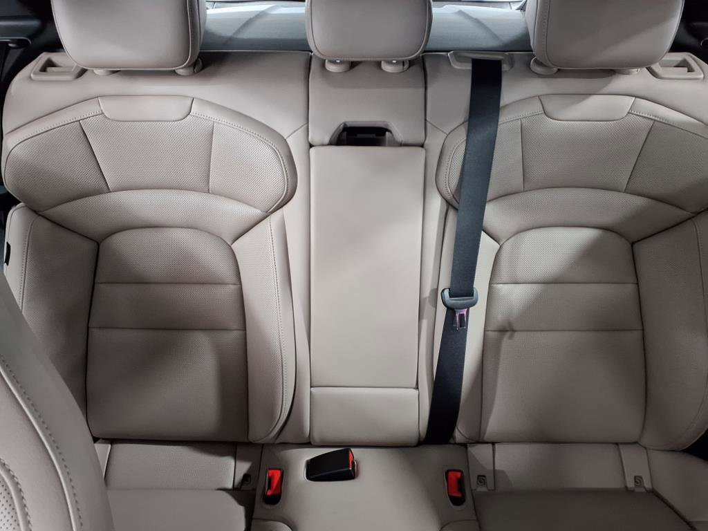 Used 2024 Porsche Taycan 4S image 12