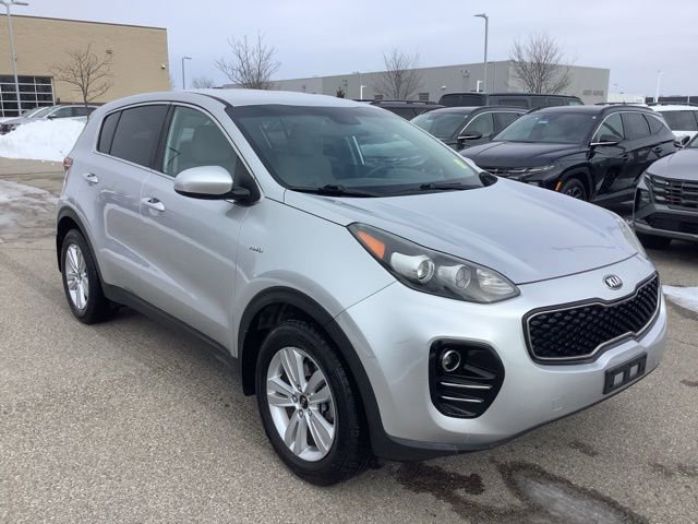 Used 2018 Kia Sportage LX image 3