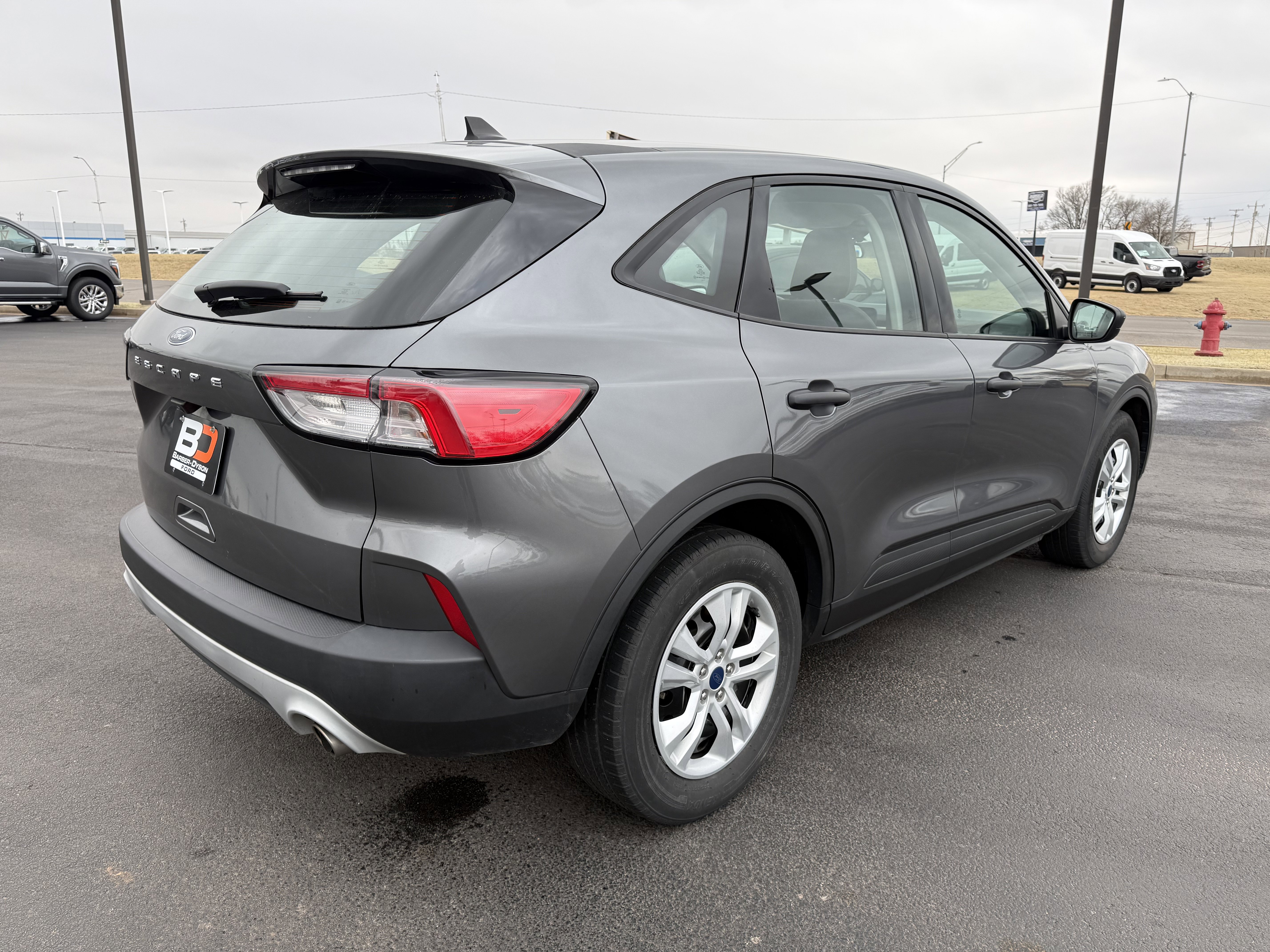Used 2022 Ford Escape S image 3