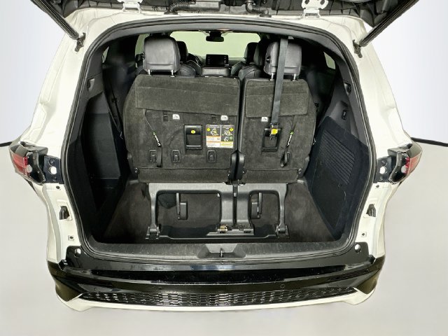 Used 2021 Toyota Sienna XSE w/ XSE Plus Package AWD/4WD image 34