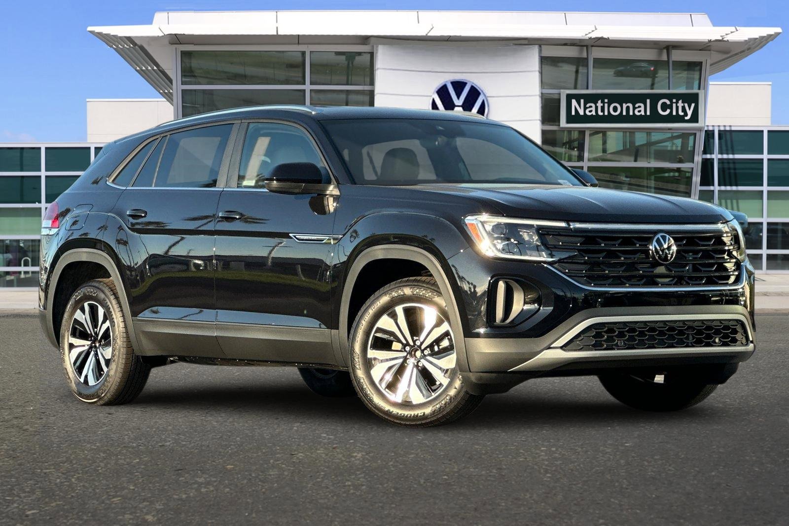 New 2026 Volkswagen Atlas Cross Sport SE image 2