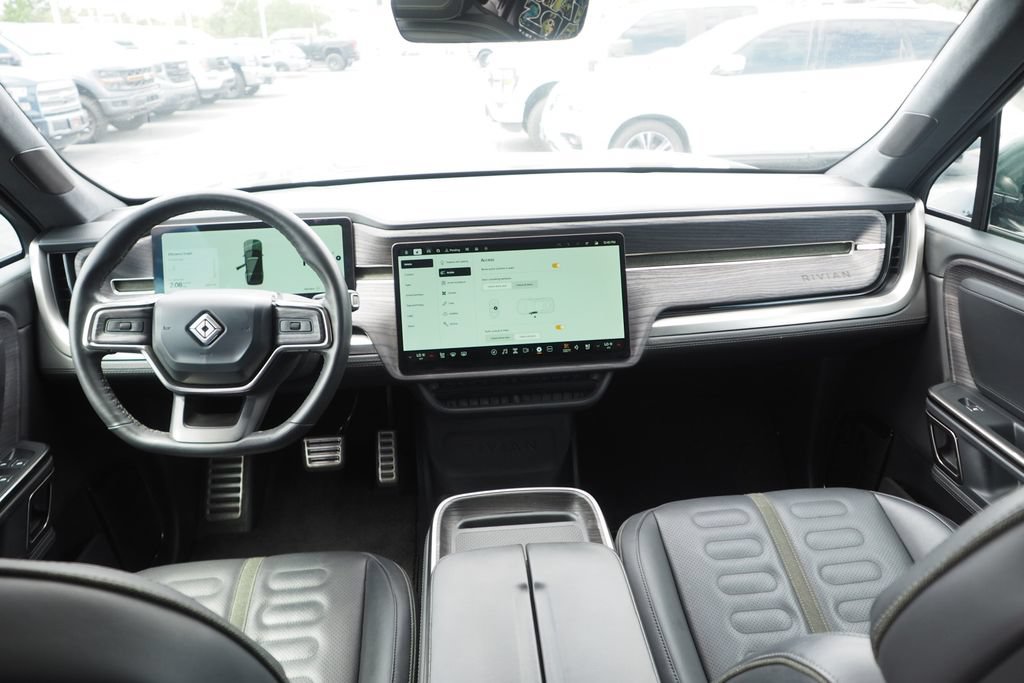 Used 2024 Rivian R1S Adventure Quad AWD/4WD image 18