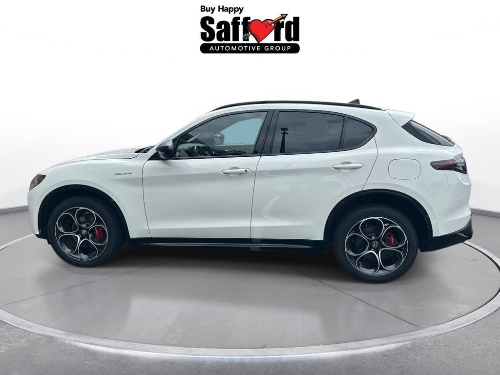 Used 2025 Alfa Romeo Stelvio Sprint w/ Veloce Package AWD/4WD image 5